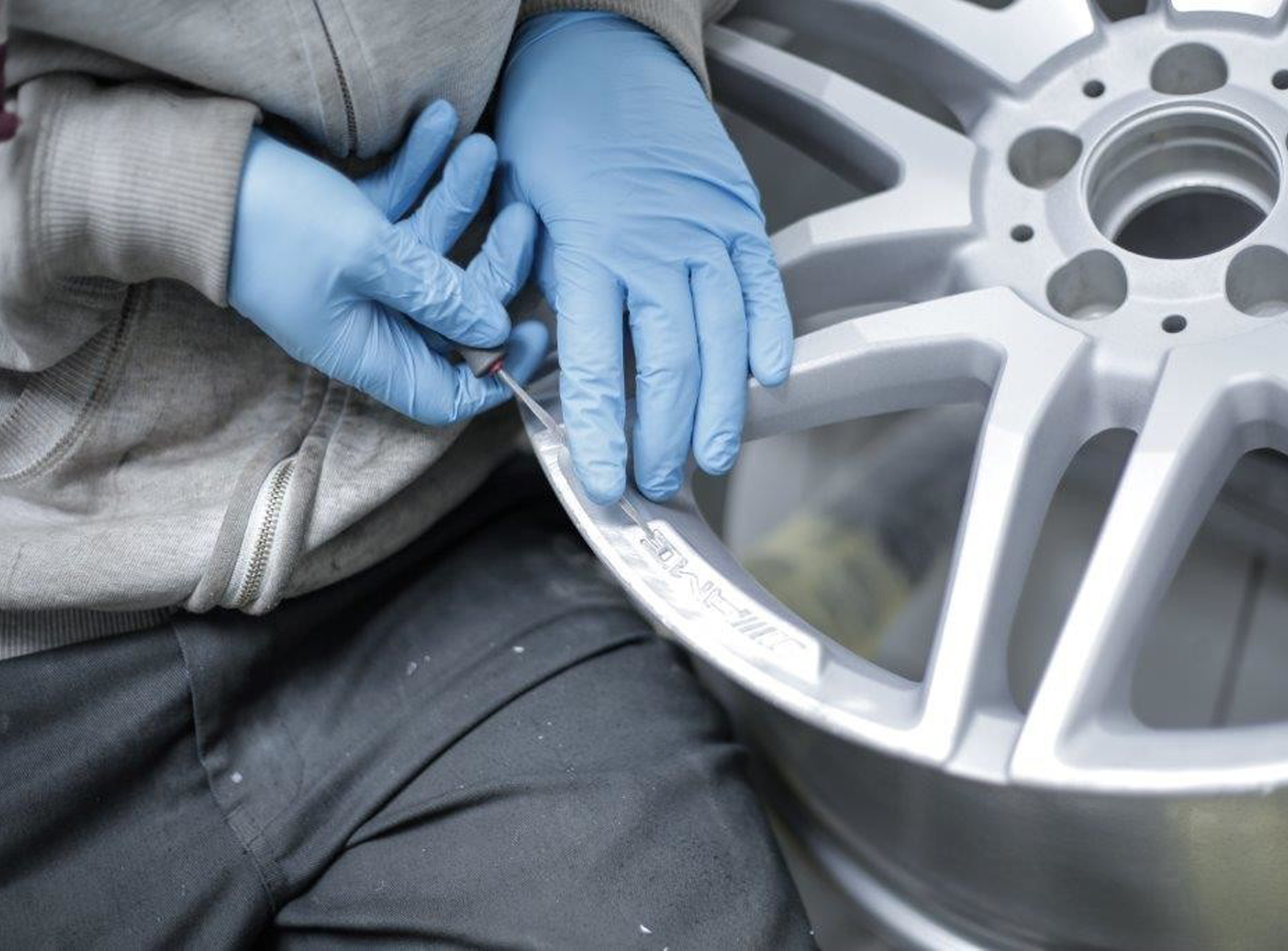 ALLOY WHEEL REFURBISHING